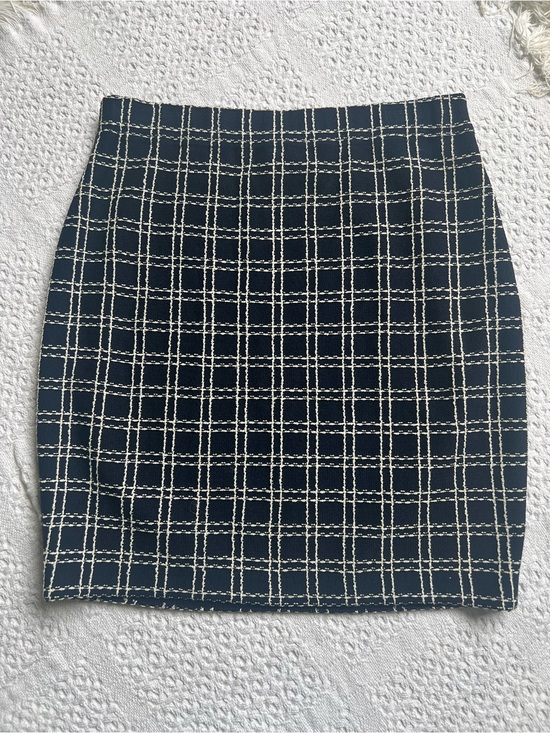 St. John Collection Dresses & Skirts - St. John Collection- Classic Navy Plaid Pencil Skirt